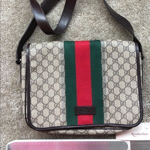 Gucci messenger bag
